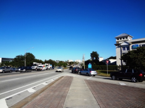 The Inn at Boynton Beach just off the SR-9/I-95 at Boynton Beach Boulevard Interchange Ramp